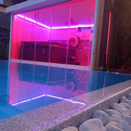 빌라 Il Matto Con Idromassaggio E Sauna *