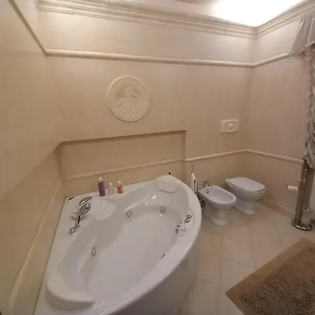 Il Matto Con Idromassaggio E Sauna *