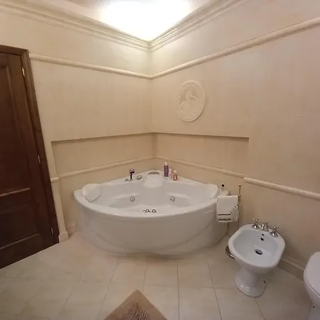 Willa Il Matto Con Idromassaggio E Sauna Arezzo