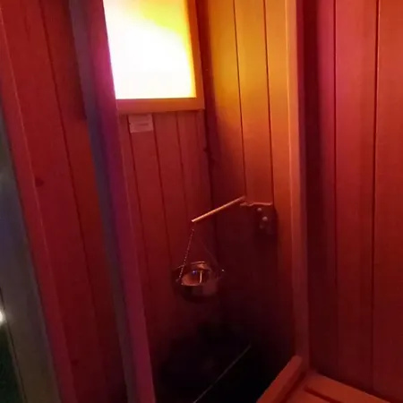 Il Matto Con Idromassaggio E Sauna