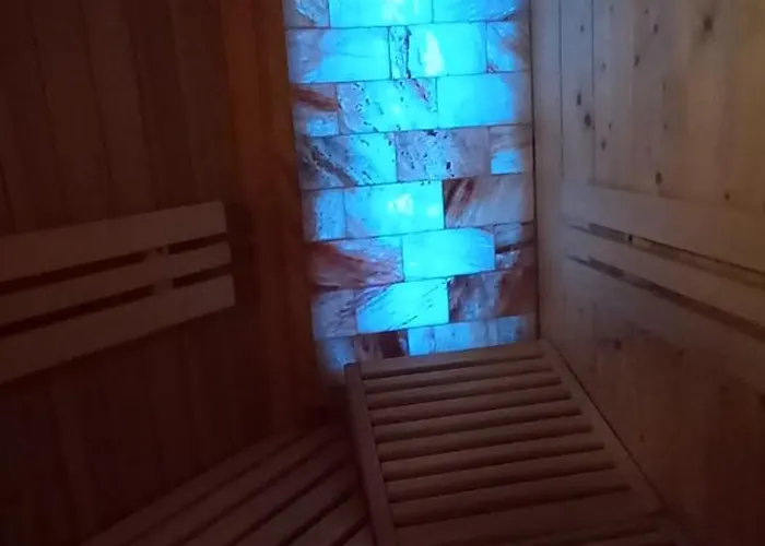 Il Matto Con Idromassaggio E Sauna